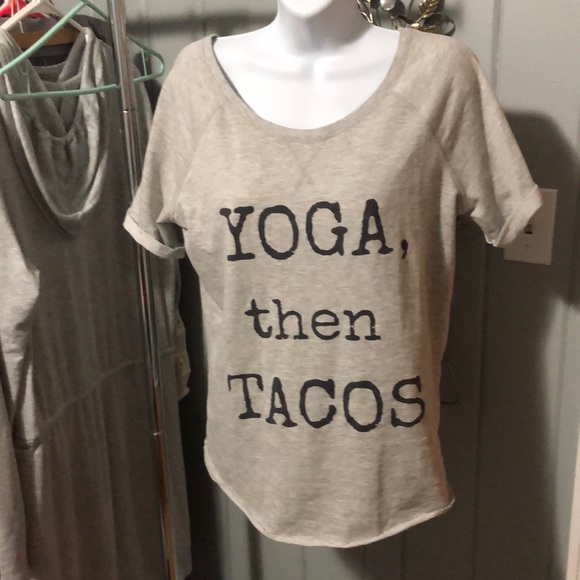 Xhilaration Tops - Xhilaration gray Yoga tee size medium